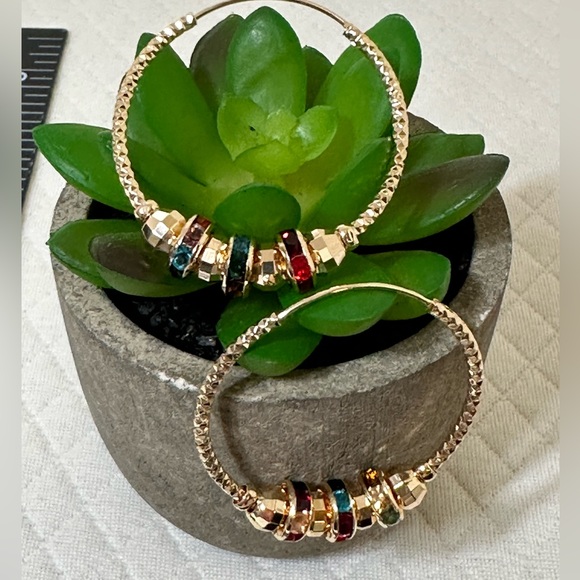 Beautiful hoop earrings ✨ - Picture 7 of 11